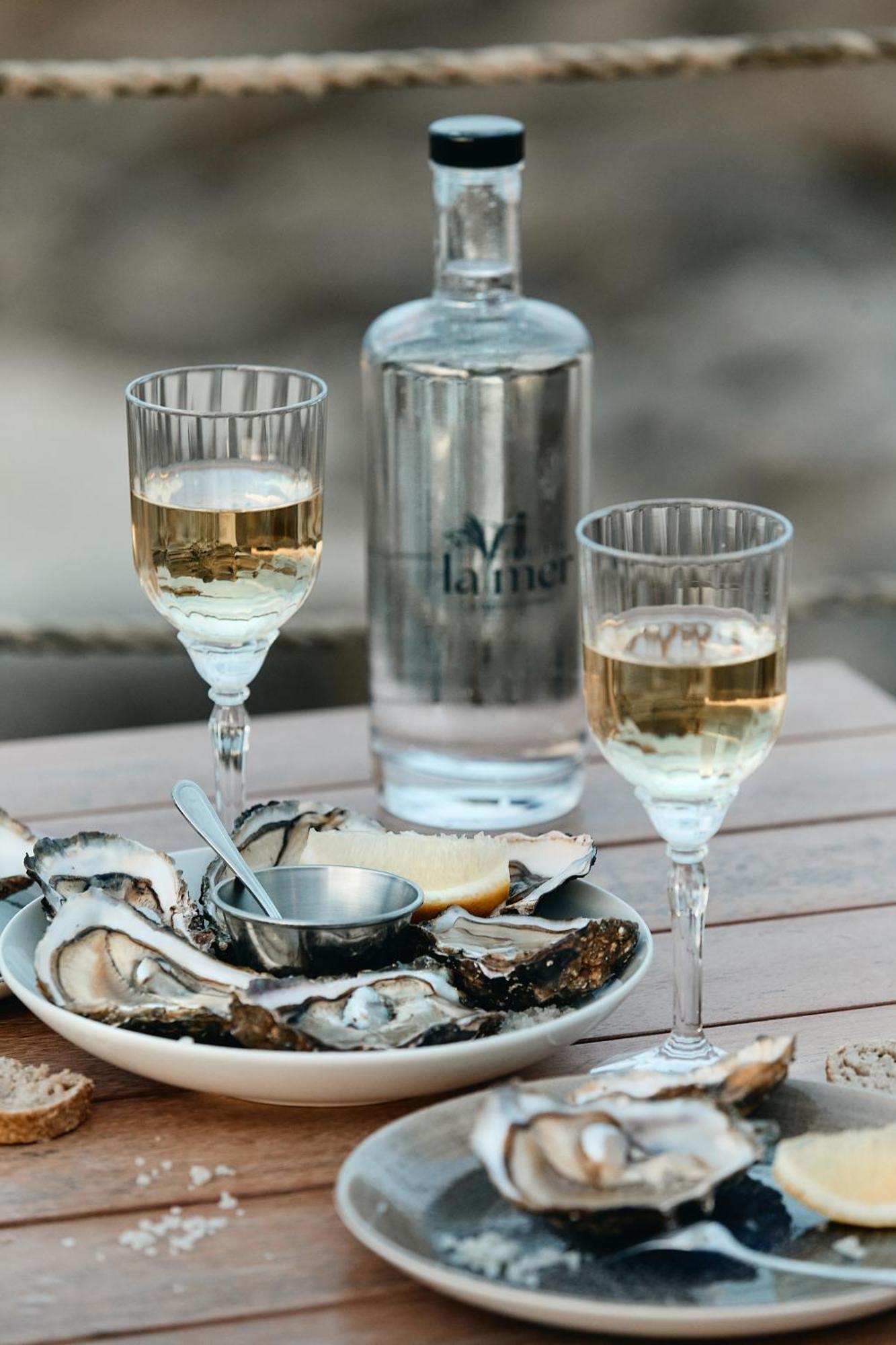 Hotel De La Mer & Spa ブリニョガン・プラージュ エクステリア 写真