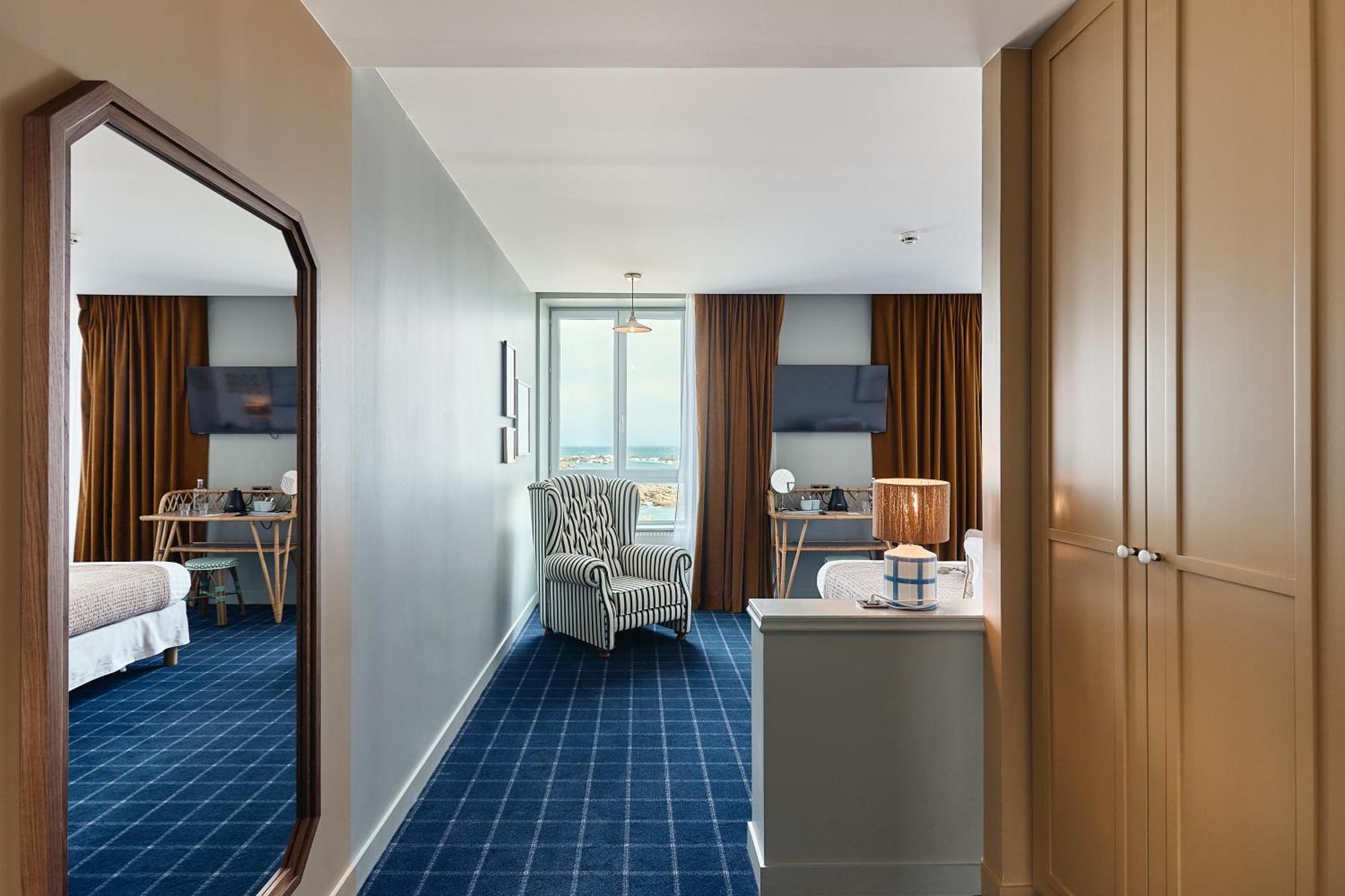 Hotel De La Mer & Spa ブリニョガン・プラージュ エクステリア 写真