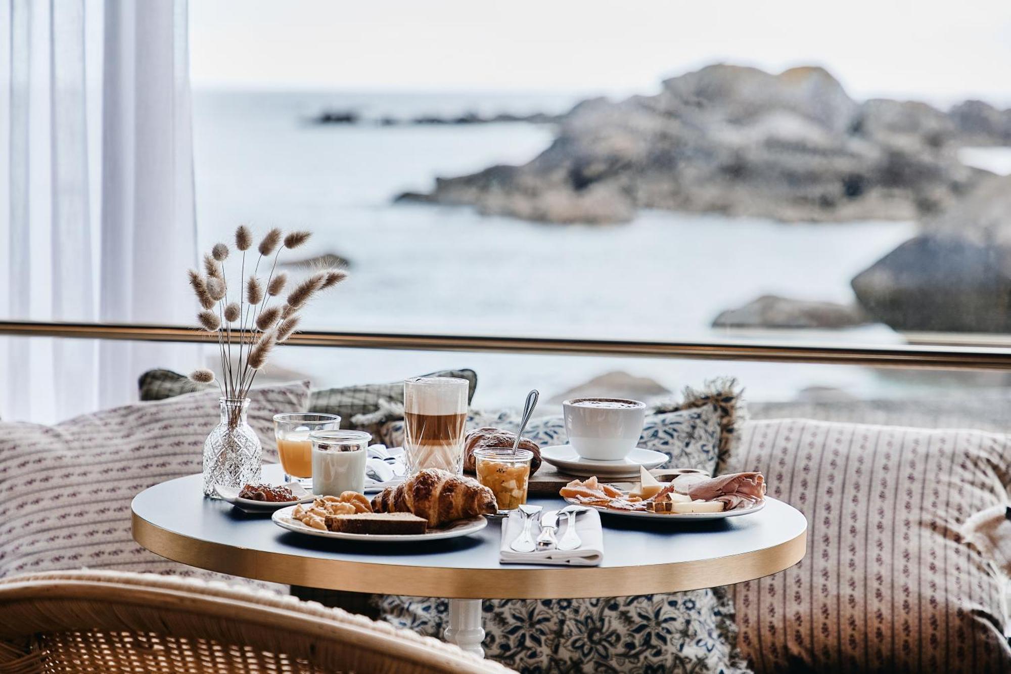 Hotel De La Mer & Spa ブリニョガン・プラージュ エクステリア 写真